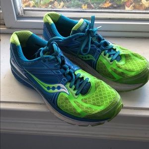 Saucony Omni 15 running sneakers sz 9.5